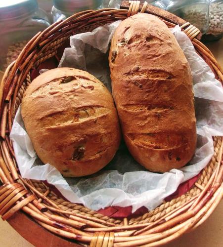 לחם זיתים ביתי של סבתא לאה