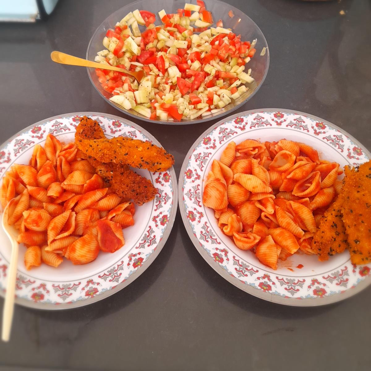 ספגטי קונכיות עם שניצלונים מטוגנים🍝