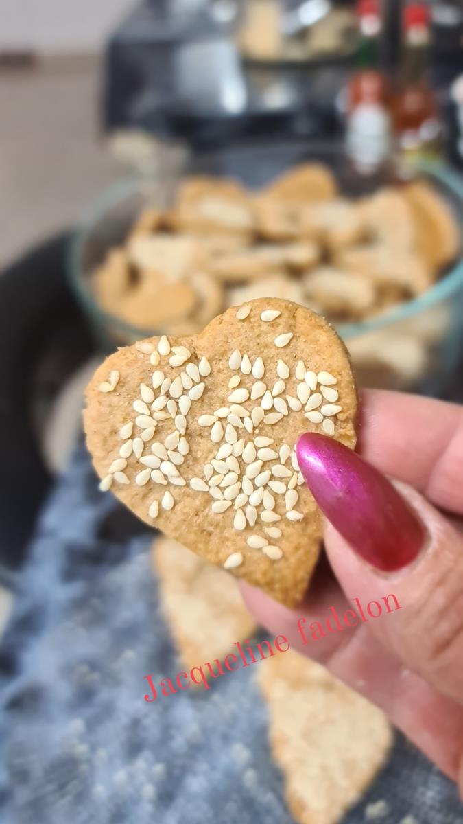 עוגיות מקמח כוסמין בציפוי שושום