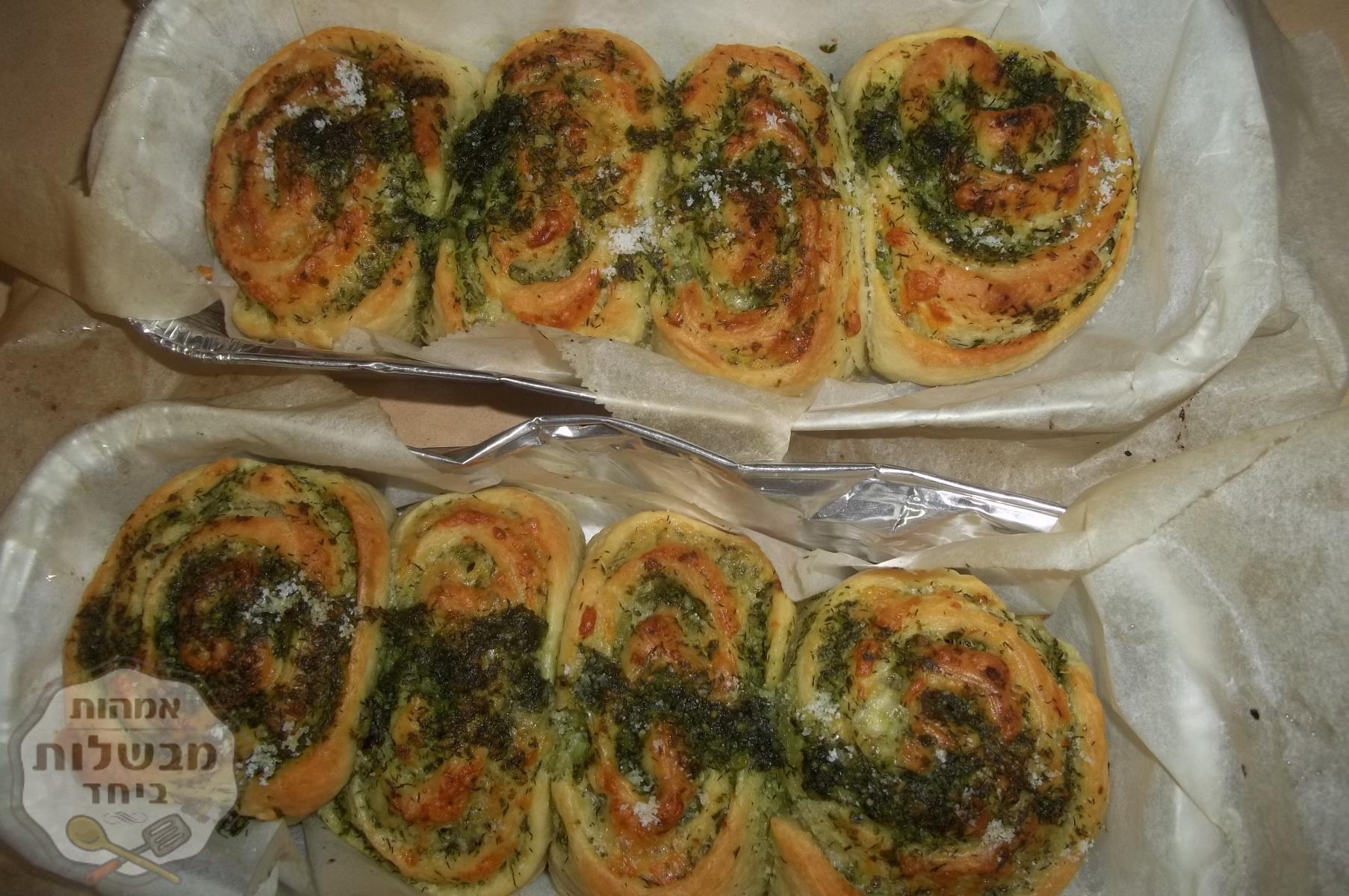 לחמניות שום   רכות ונחטפות 