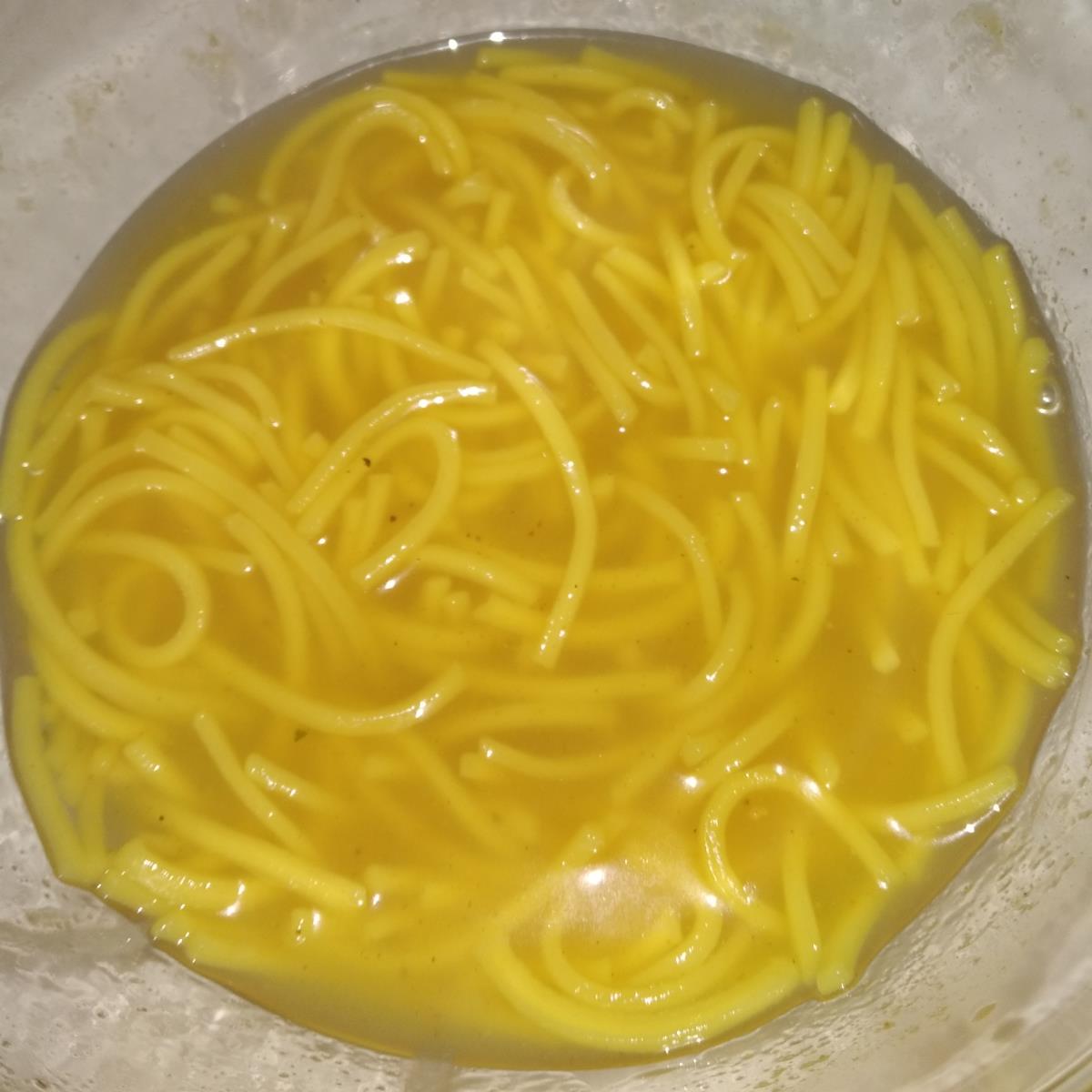 מרק איטריות