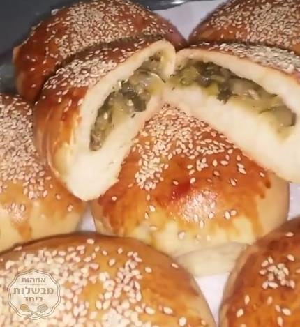 לחמניות ממולאות בעלי מנגולד..