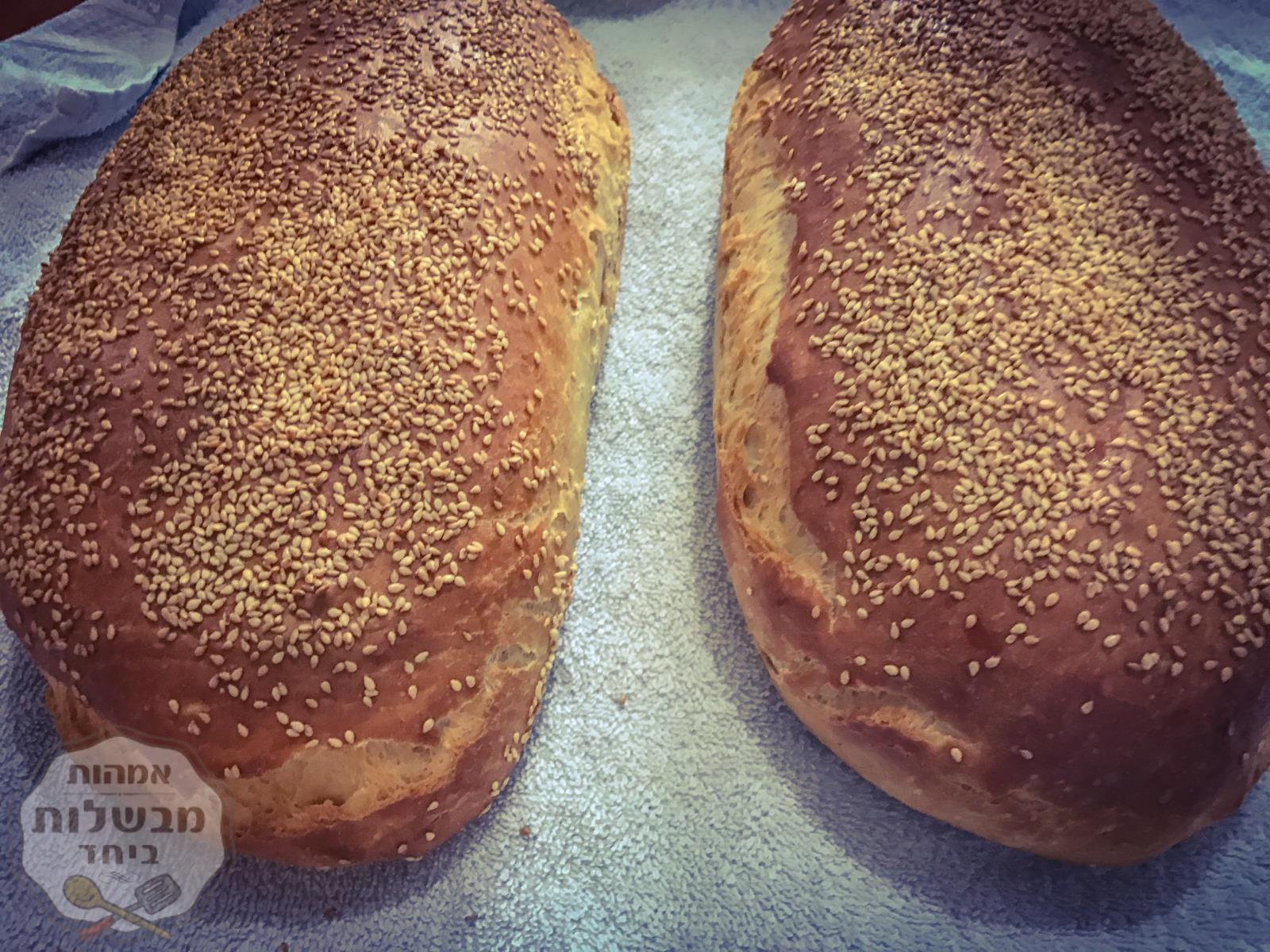 לחם מכולת 