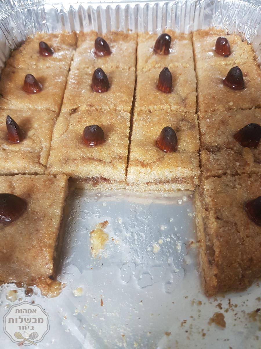 עוגת סולת ואגוזים