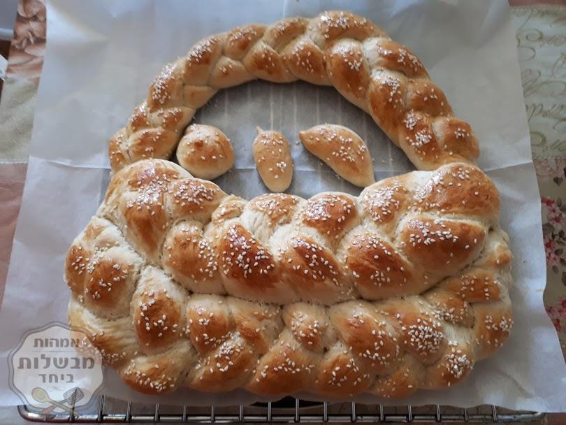 חלת ביכורים לשבועות