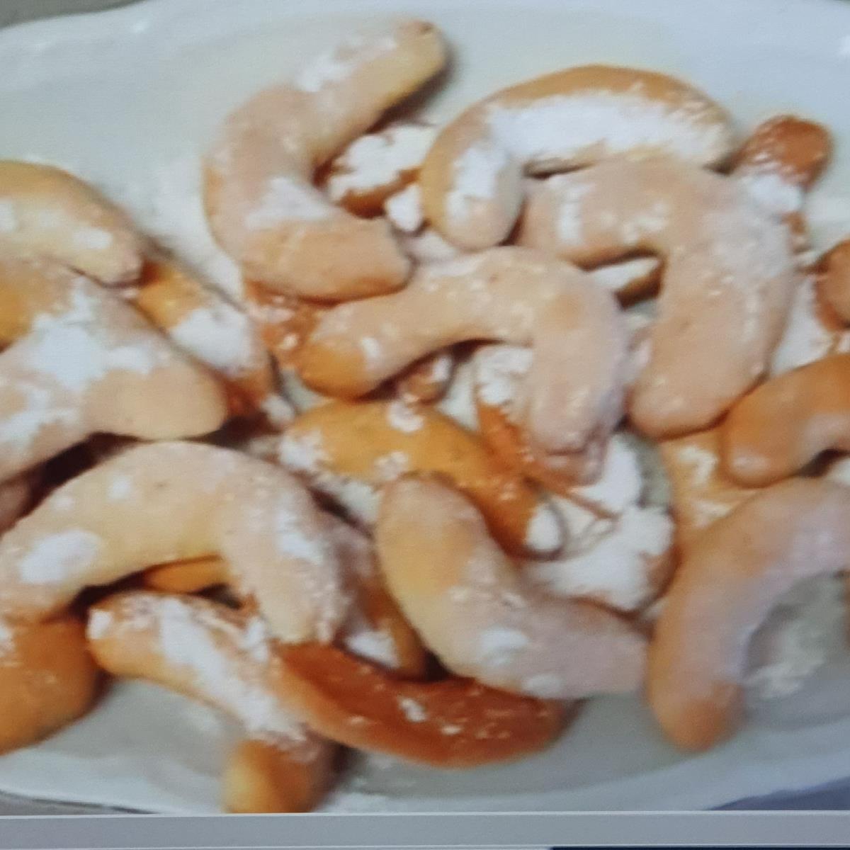 סהרוני אגוזים