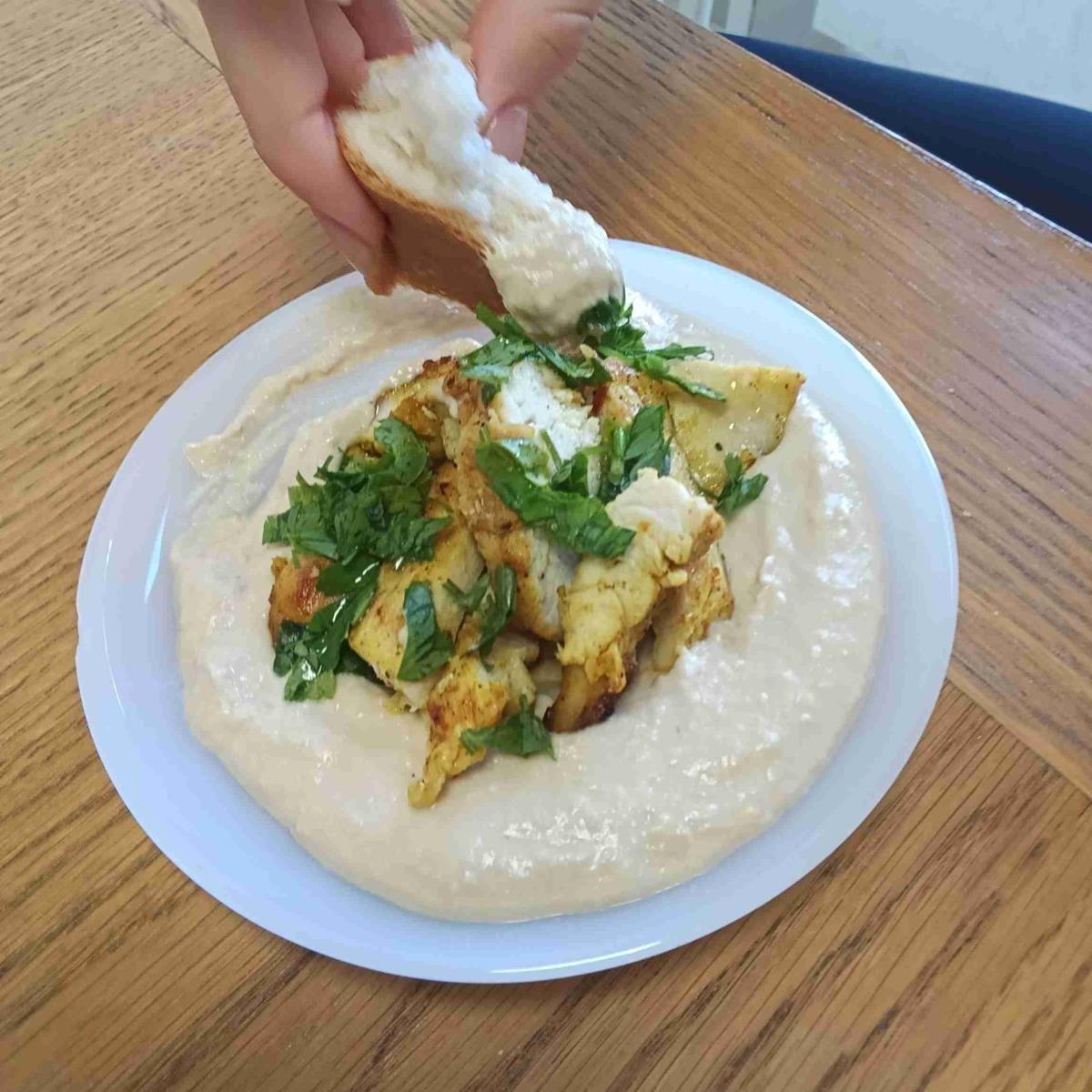 צלחת חומוס ביתי...