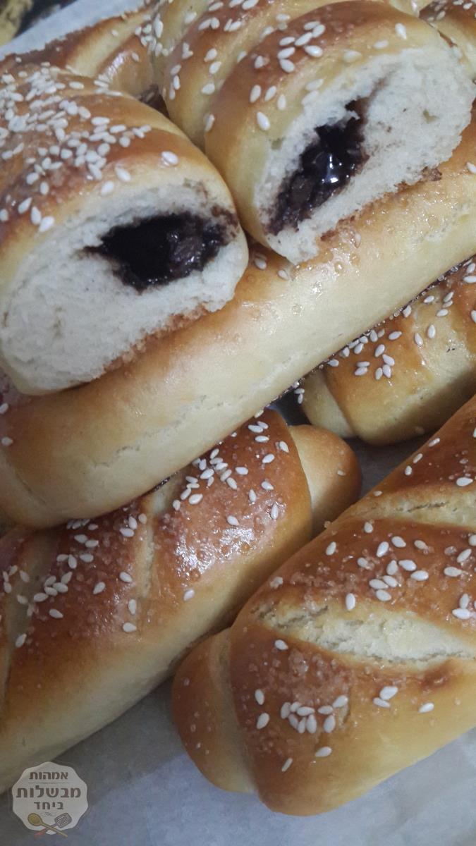 לחמניות במילוי שוקולד