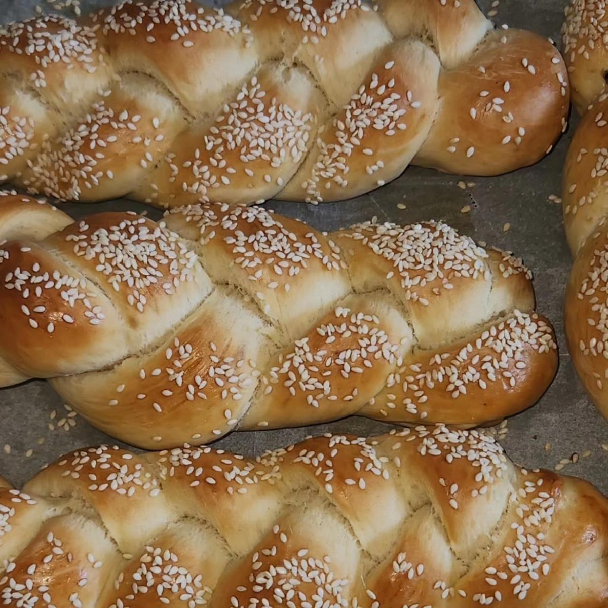 חלות טעימות ורכות
בטעם חמאה