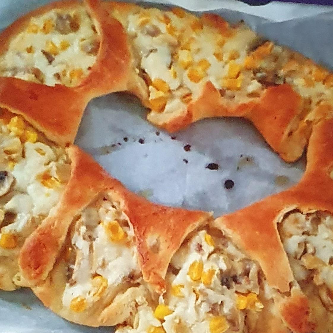 מאפה גבינות תירס פיטריות וזיתים