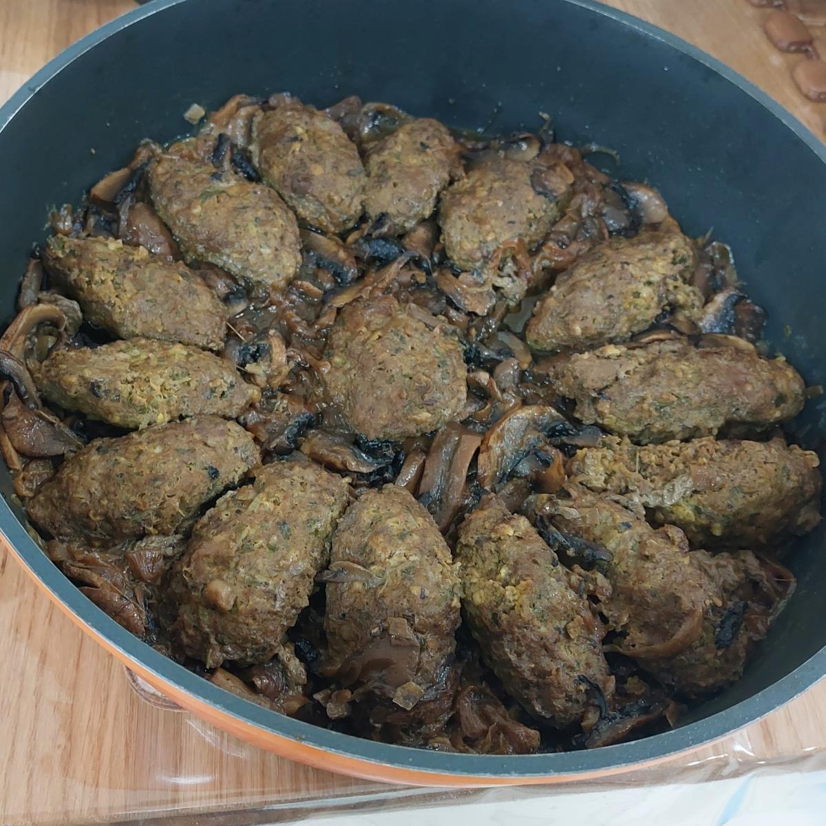 קציצות בשר עם פטריות