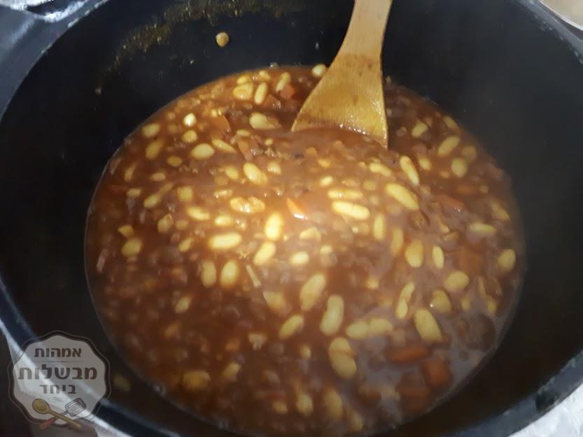מרק שעועית לבנה עם עדשים ירוקות