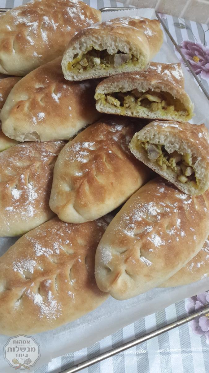לחמניות במילוי שווארמה