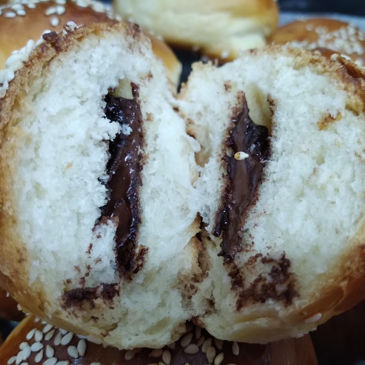 לחמניות גם עם קוביות שוקולד.