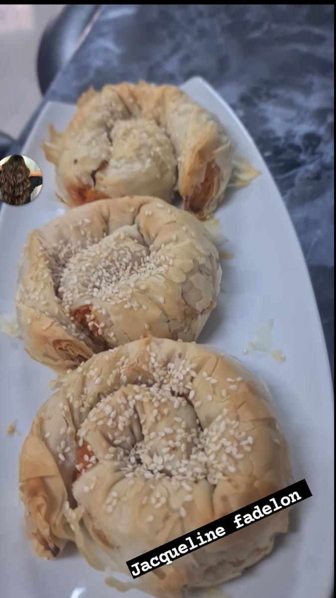שבלולי בצק פילו במילוי בטטה ובצל מטוגן