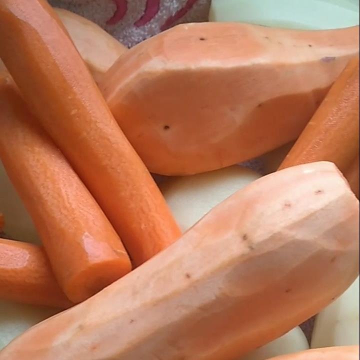 מרק עם כל הירקות 