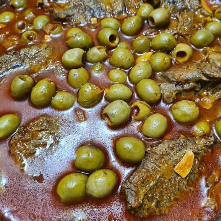 בשר עם זיתים