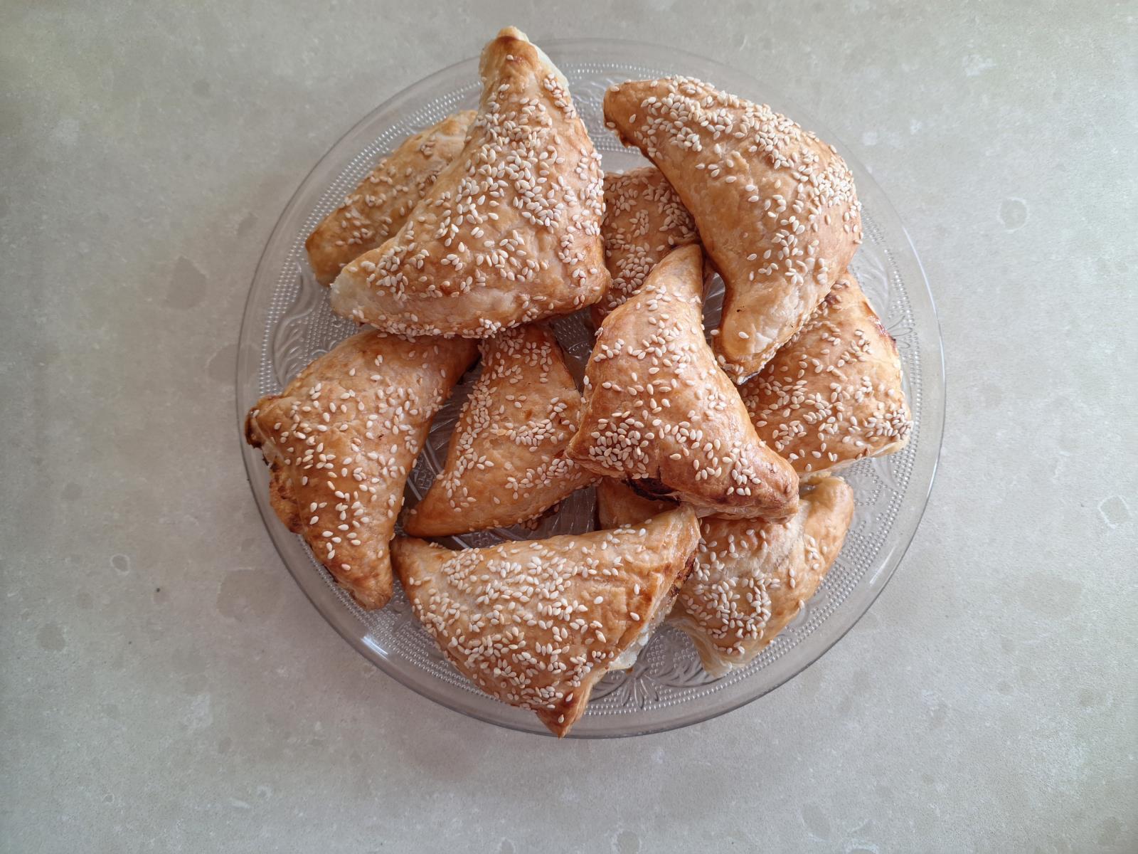 בורקס גבינה מבצק עלים