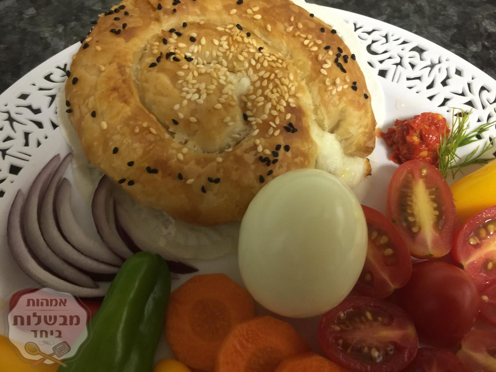 שבלולי פילאס במילוי גבינות וזיתים יאמאמייה