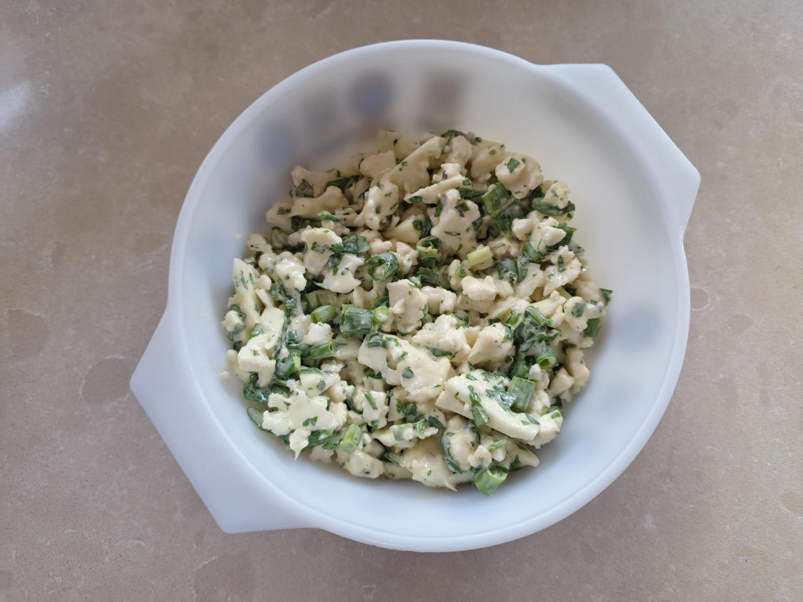 סלט כרובית טריה