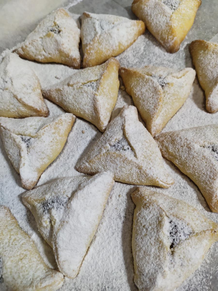 אוזני המן פרג ואגוזים 
