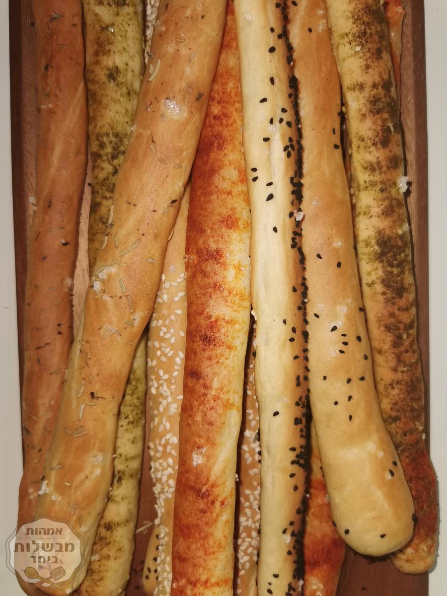 מקלות גריסיני בטעמים