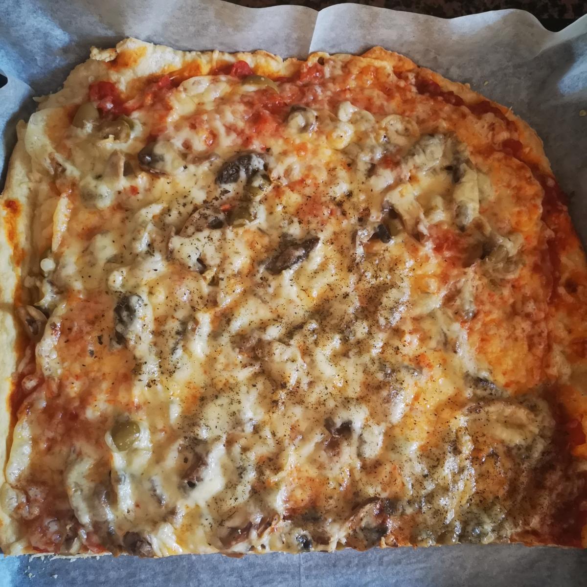 פיצה דקה במיוחד 🍕🍕