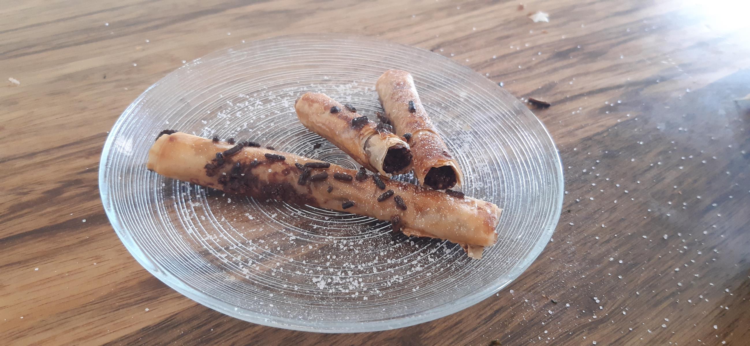 מקלות פילו שוקולד קריספים