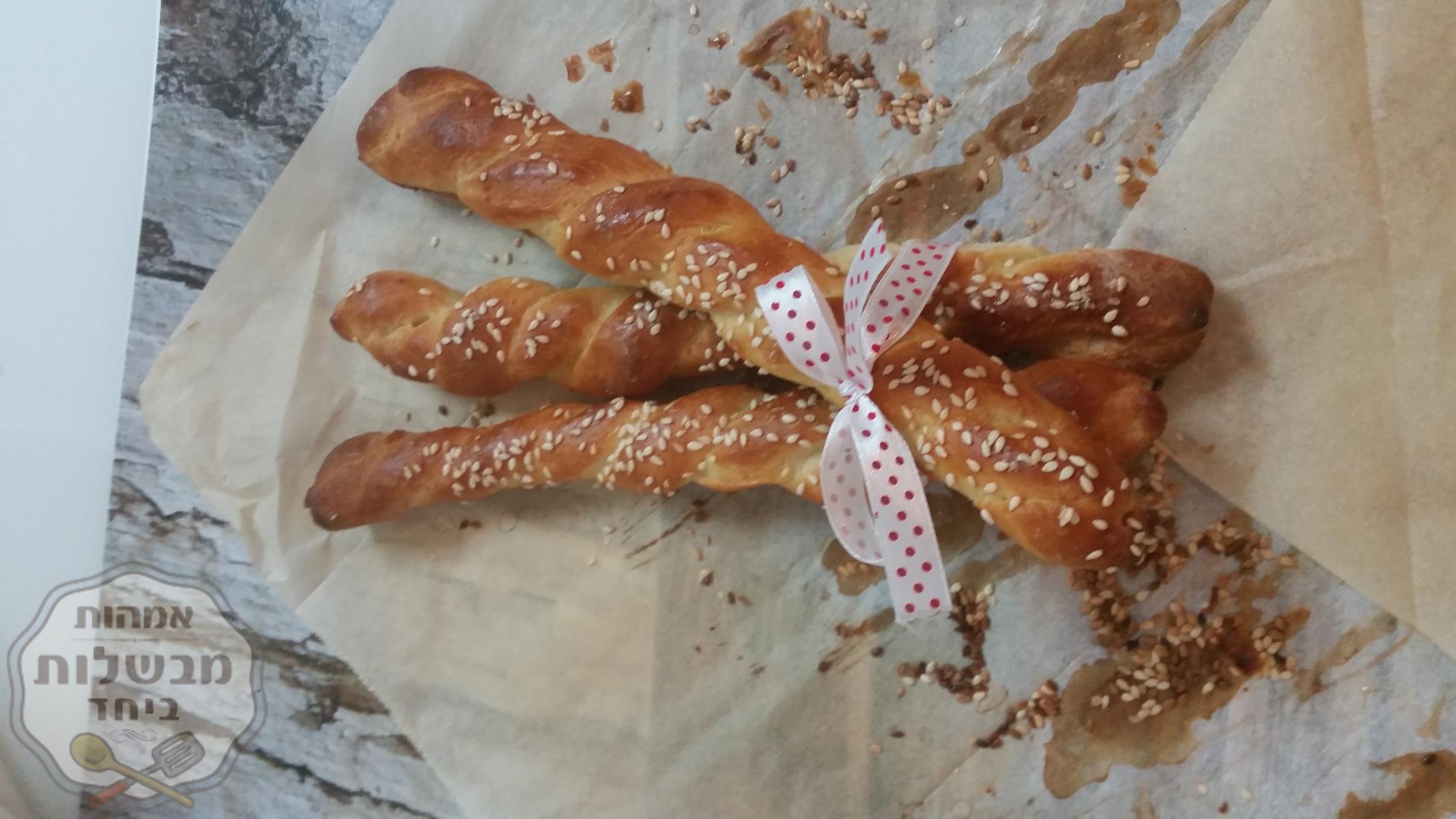 צמות -בטעם בייגלה שומשום-חלומי....😙💜