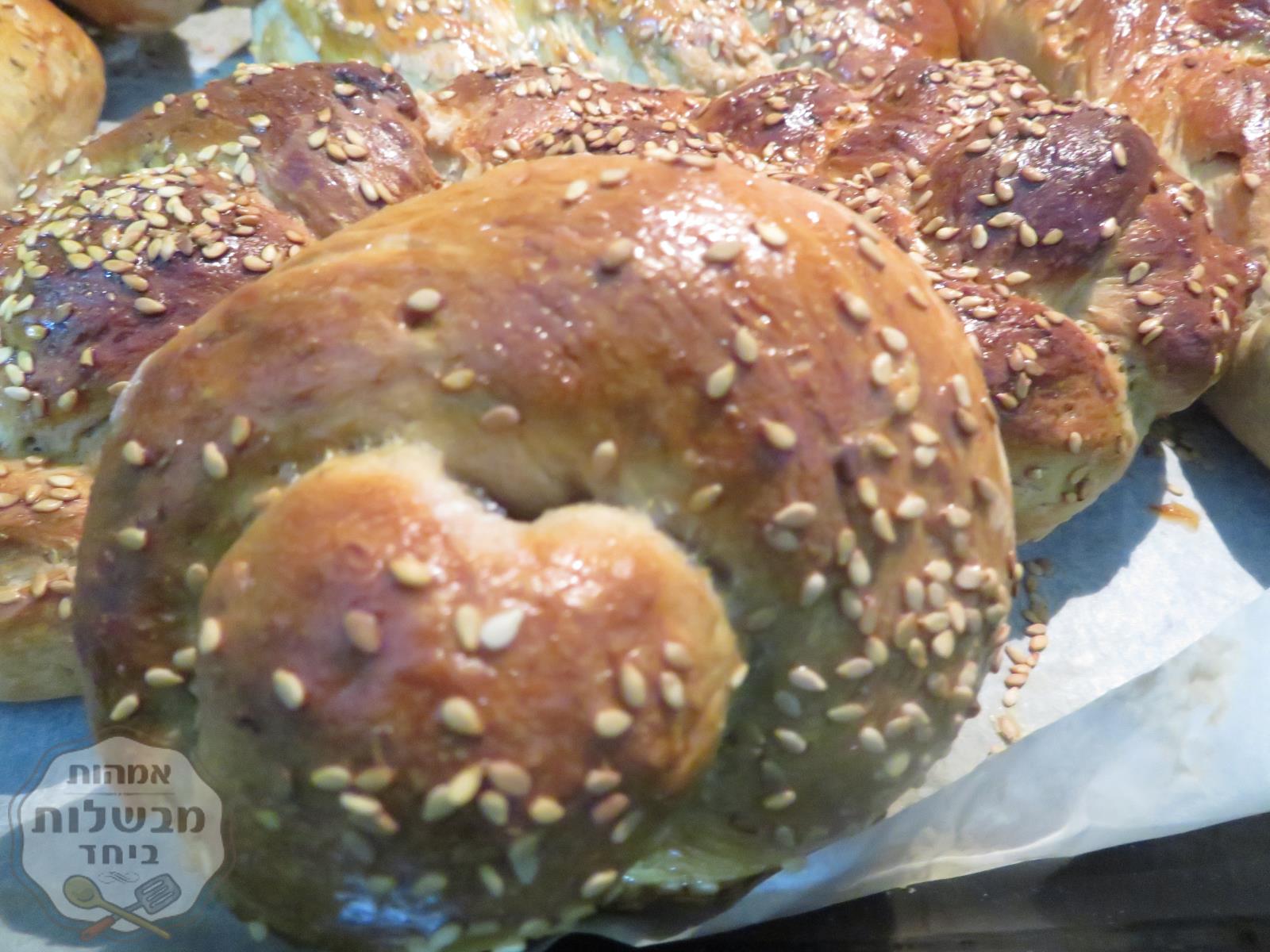 סוף סוף לחמניות  יאמיייייייייי
