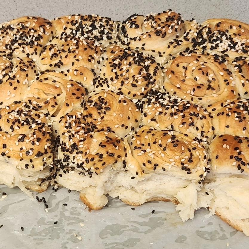 קובניות רכות וטעימות
בקישוט שומדום שחור ורגיל