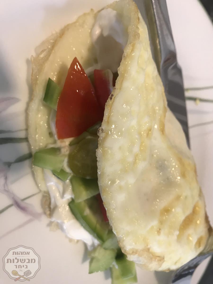 ביצת עין עם גבינה לבנה 