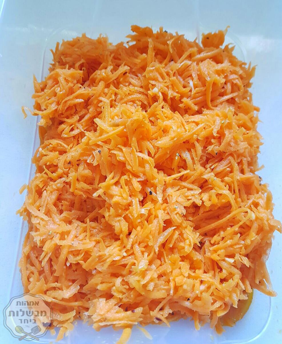 סלט גזר חמוץ חריף