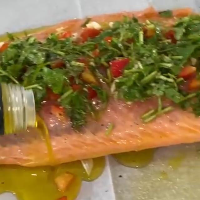 דג סלומון 