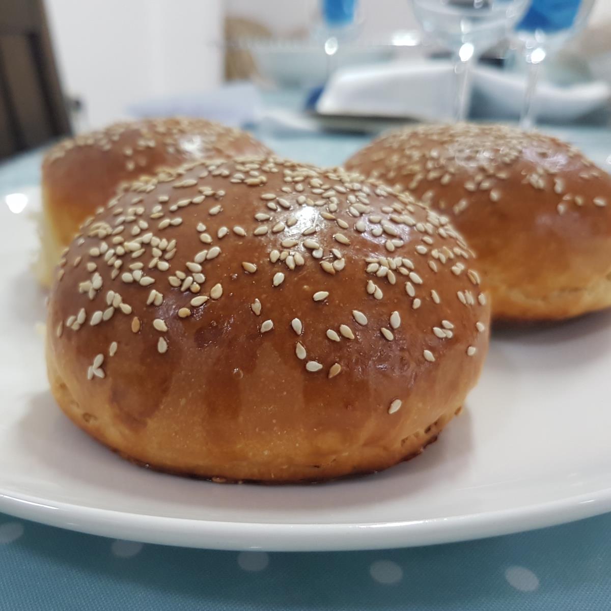 לחמניות המבורגר טעימות ונבלעות....