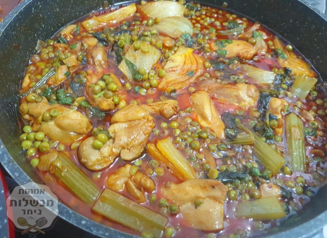 פרגיות עם אפונה,כרפס ושומר יאמי😍😋
