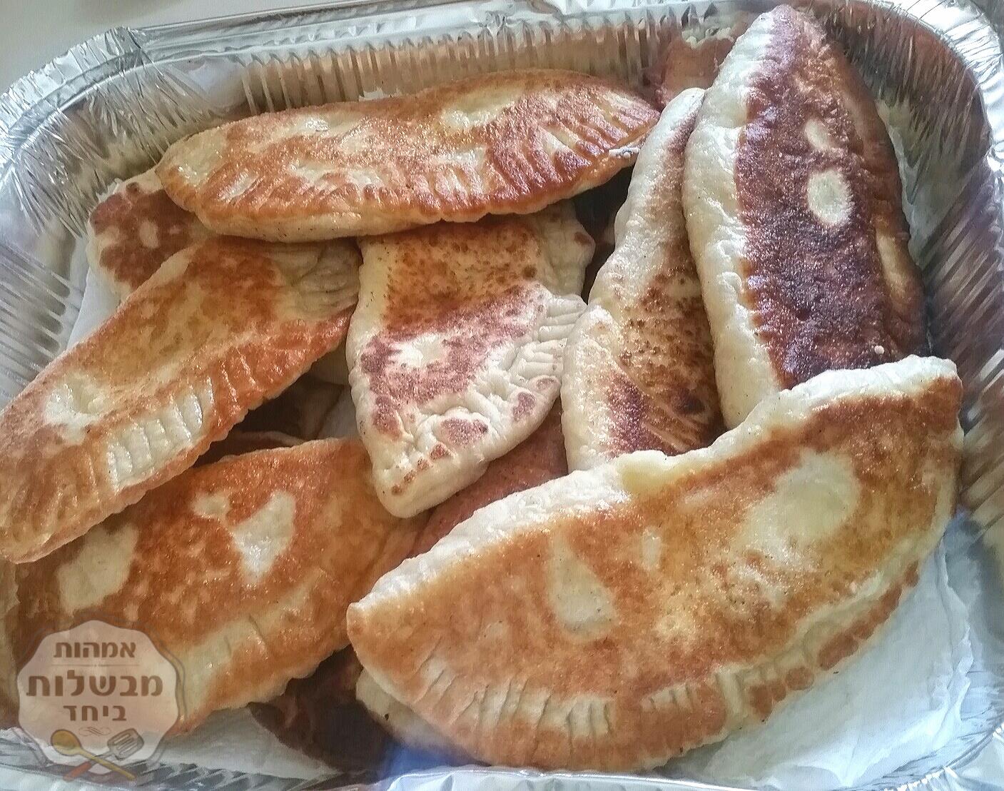 קאדה ממולא בגבינות
