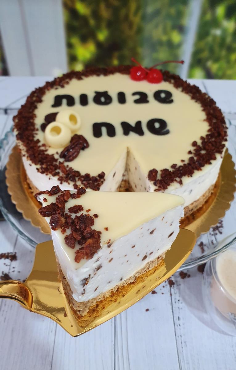 עוגת גבינה קרה פקאן סיני וגנאש שוקולד לבן 