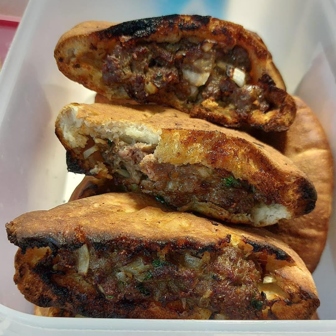 עראייס טעים טעים