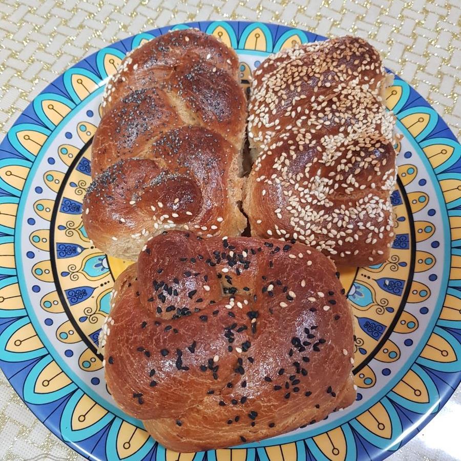 חלות לחמניות מקמח מלא 