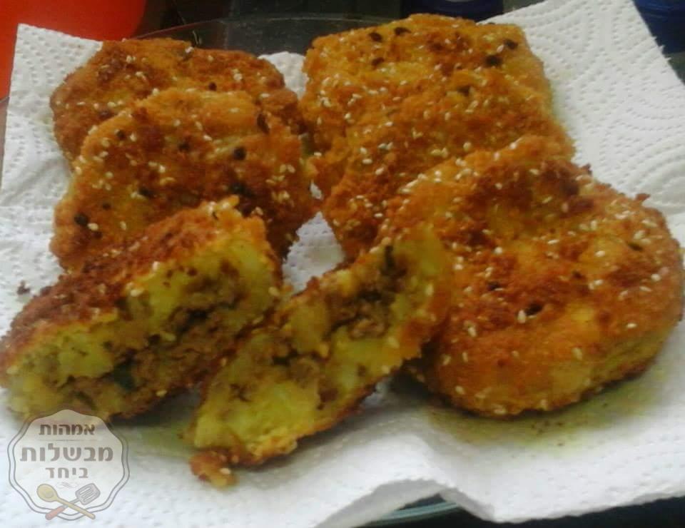 בסטיל עם בשר טחון