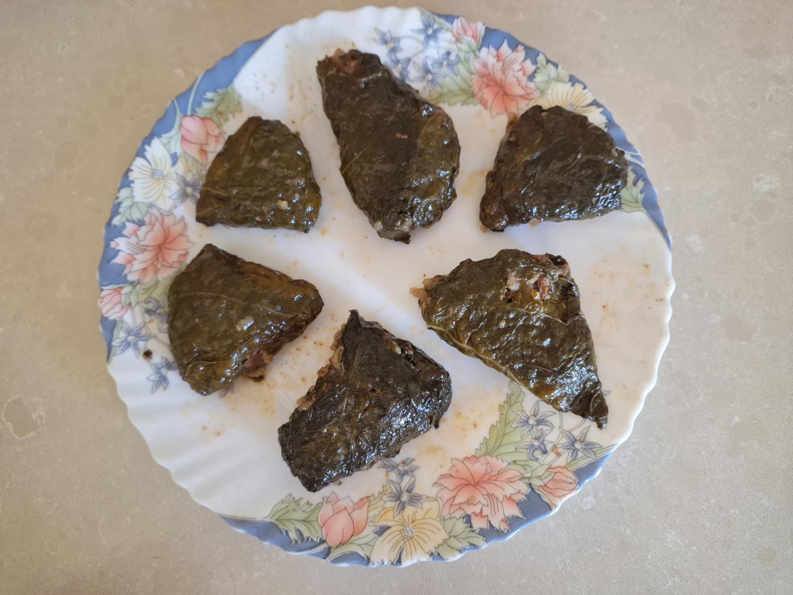 עלי מנגולד ממולאים