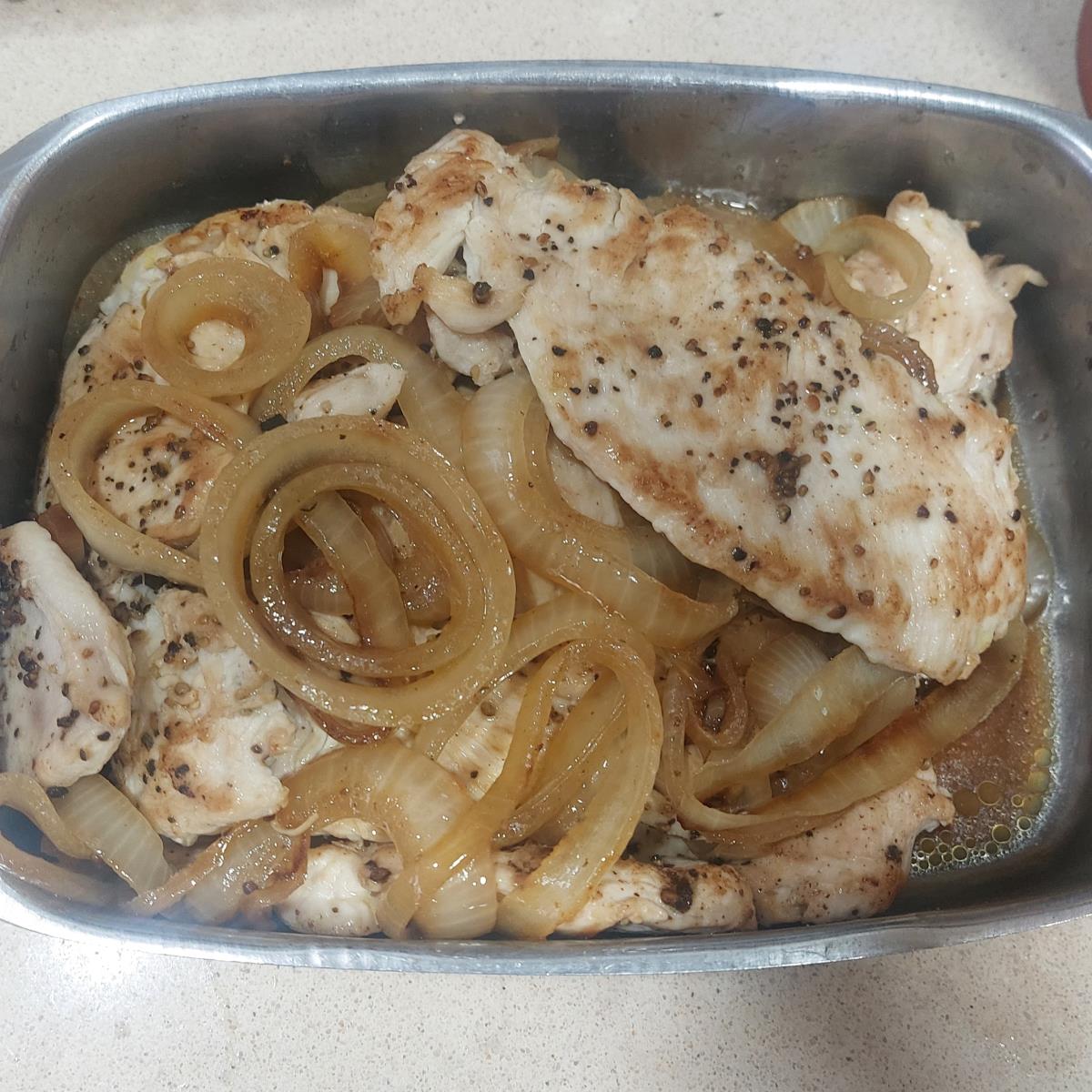 חזה עוף עם בצל 