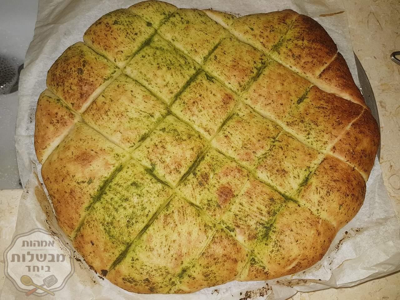 לחם שום נתלש