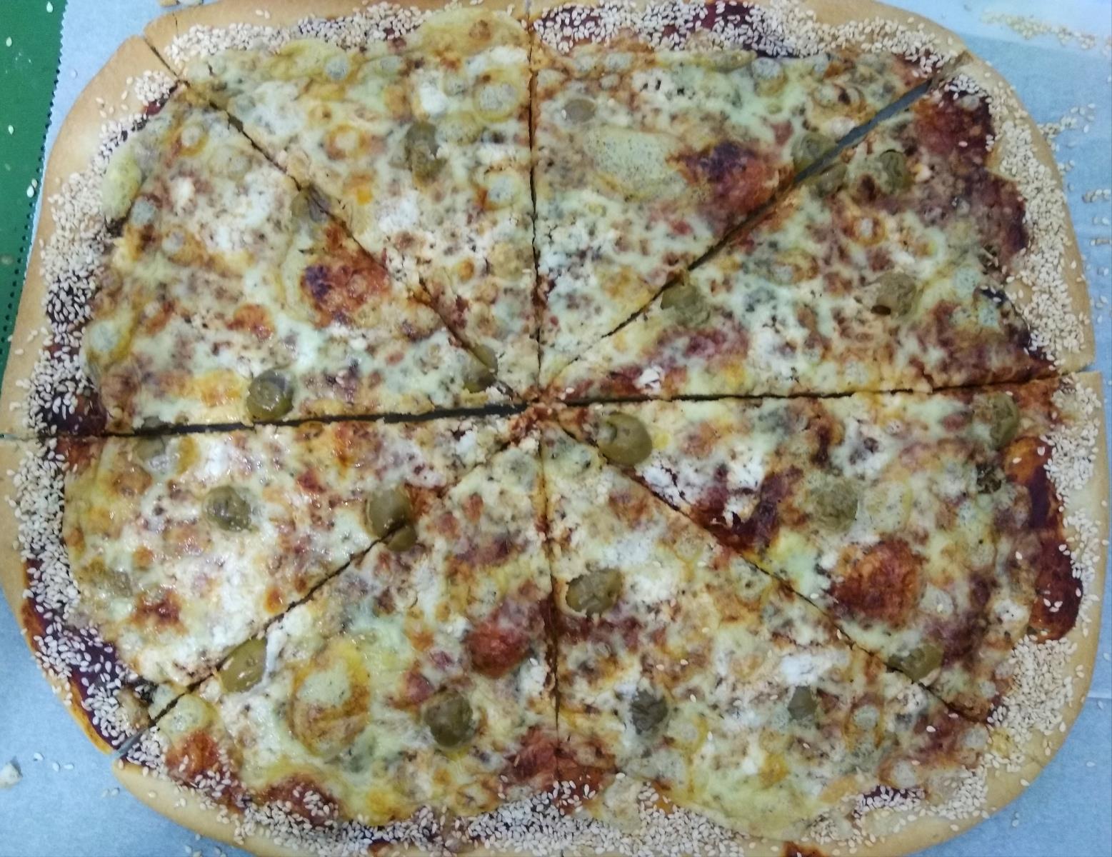 פיצה ביתית