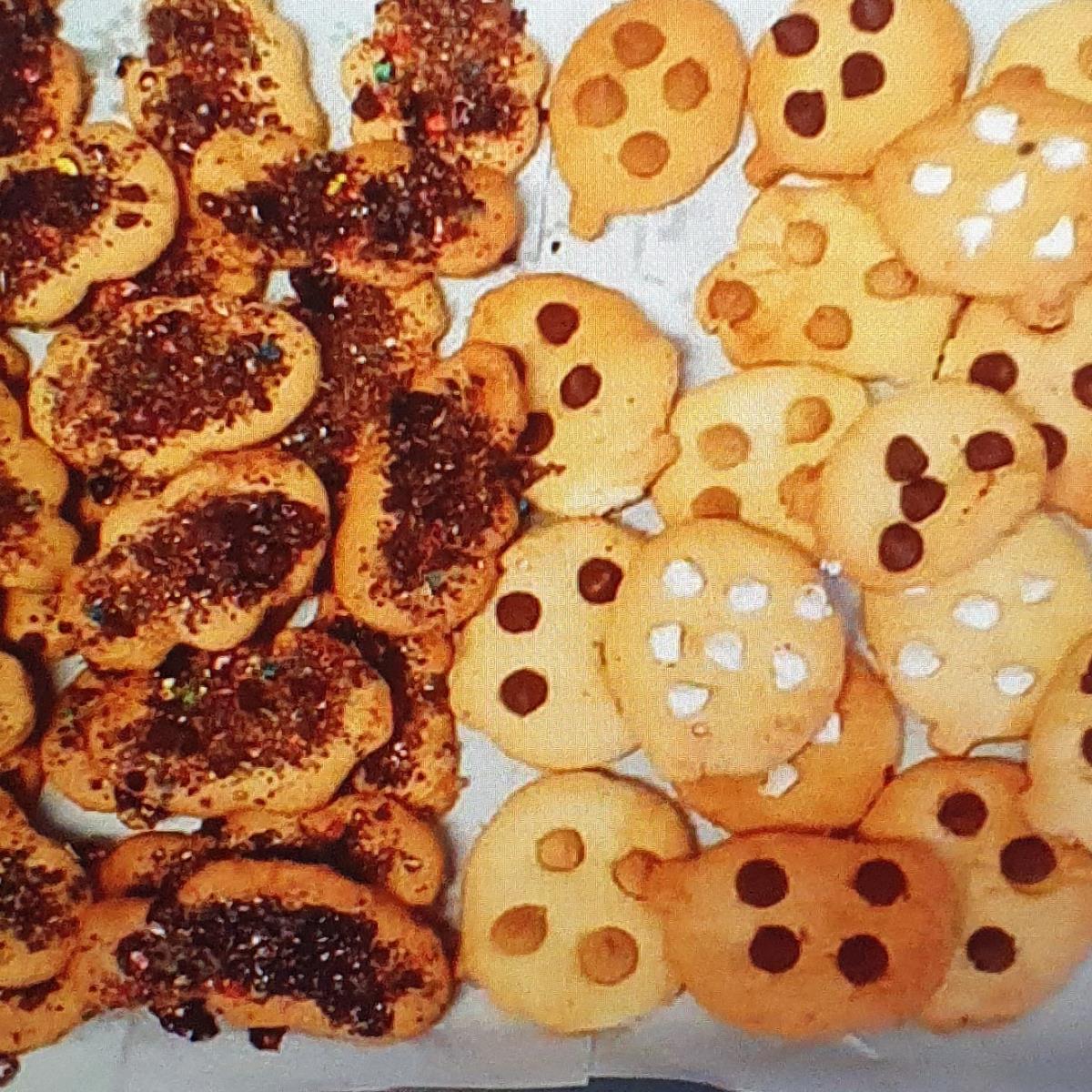 עוגיות שוקולד ציפס ועדשים טחונים