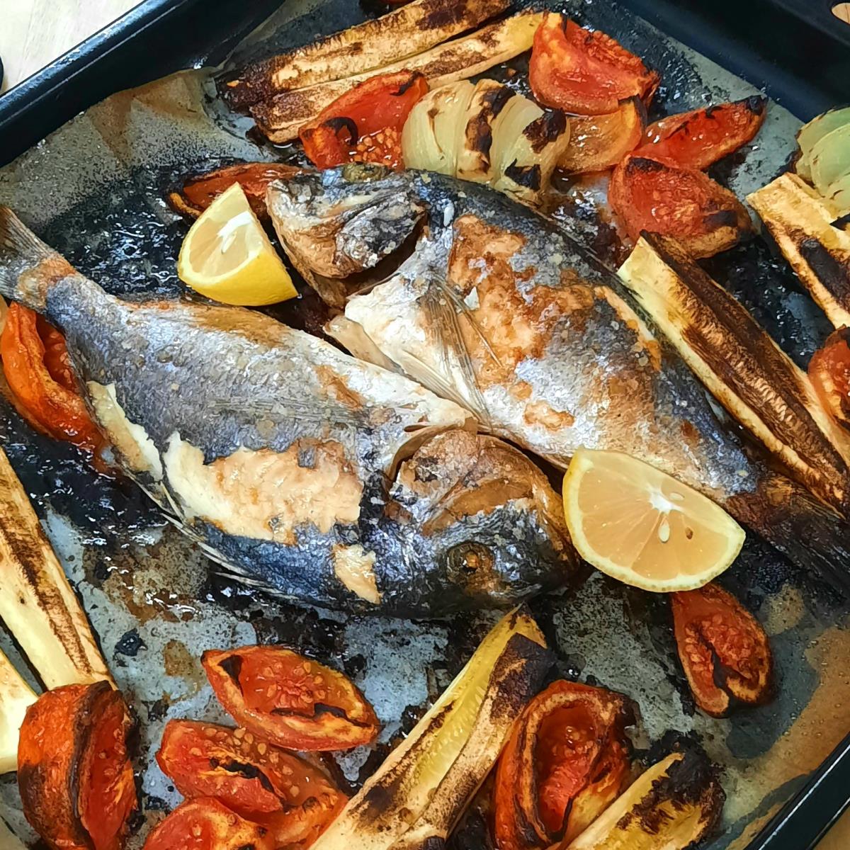 דג דניס שלם בתנור 
😍😍😍😍😍😍