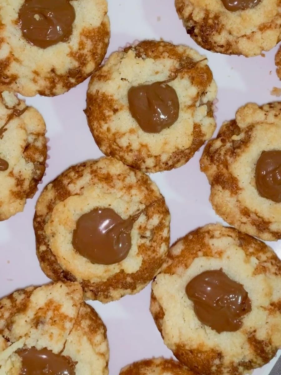 מאפינס ‏קראמבל ונוטלה מושחת 