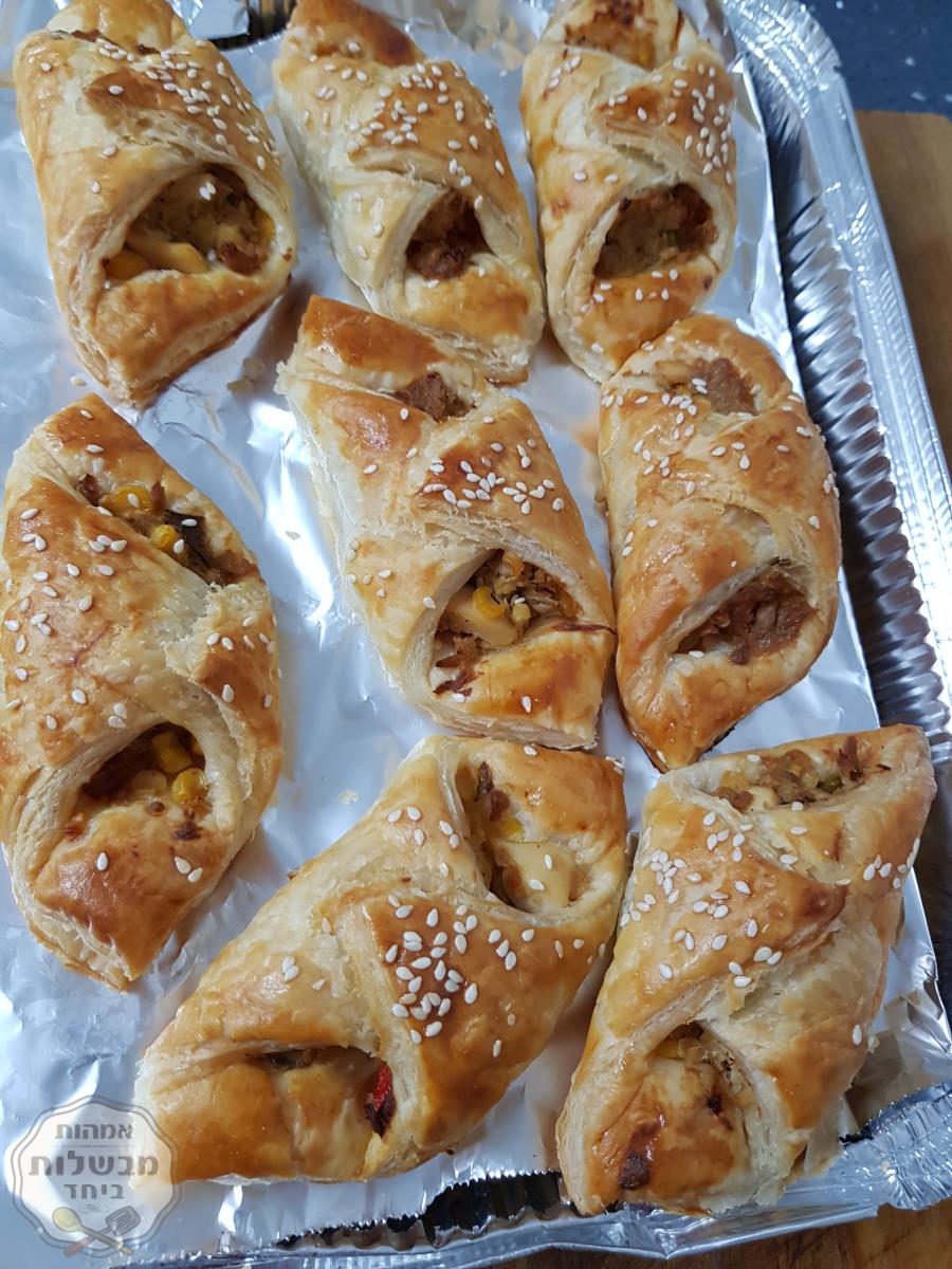 בורקיטס טונה ותירס