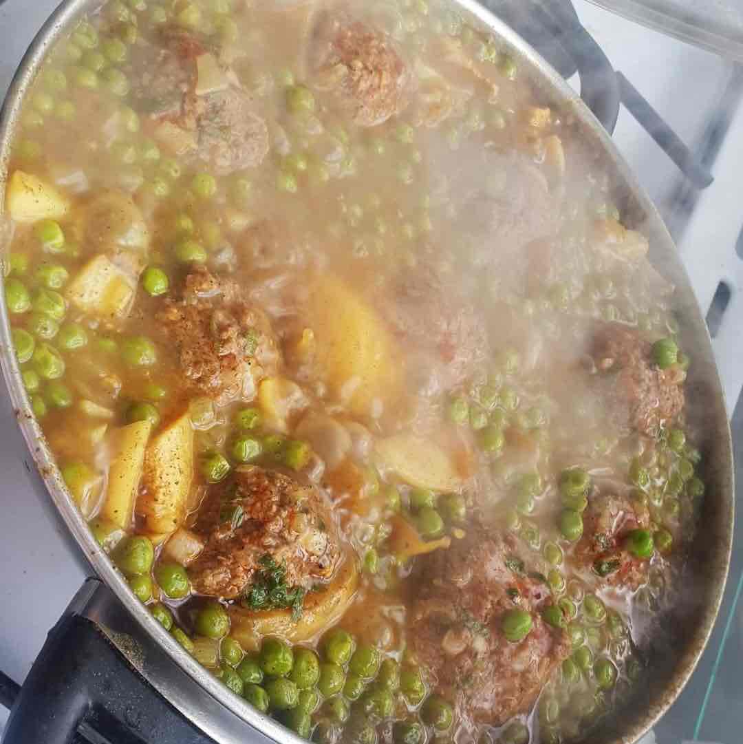 קציצות עם אפונה ותפוחי אדמה של אמא❤️